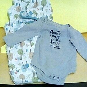 Cat & Jack Auntie onesie 0-3 months & soothetime